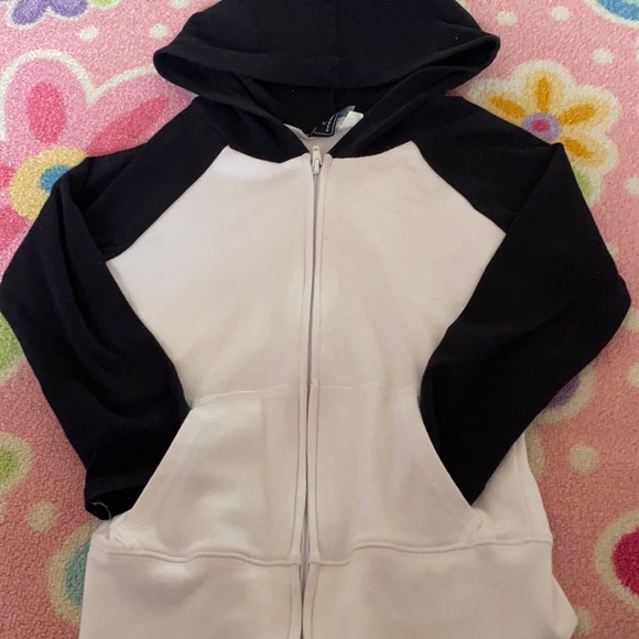 Sweater - Picture 1 of 1